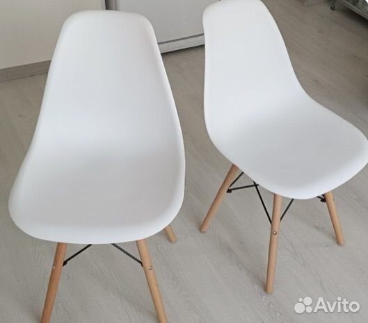 Стулья кухонные eames (новые)
