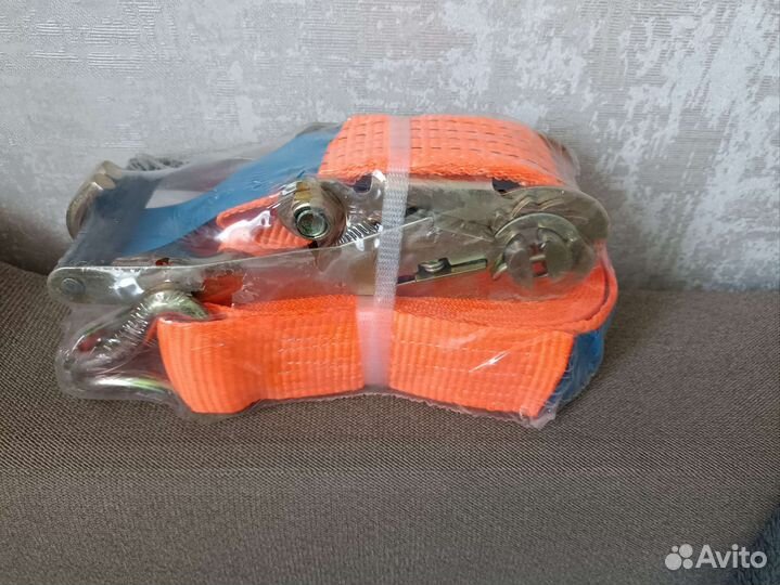 Стяжной ремень с храповым механизмом