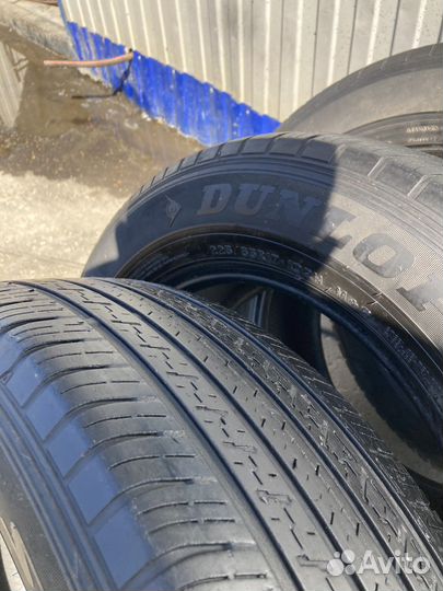 Dunlop Grandtrek ST30 225/65 R17