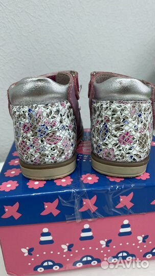 Сандали для девочки