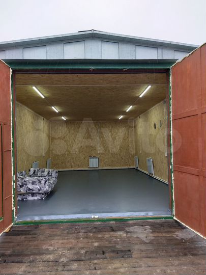 Гараж, > 30 м²