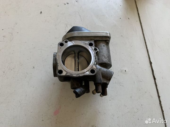 Заслонка дроссельная VW Golf 5 1.6 BGU