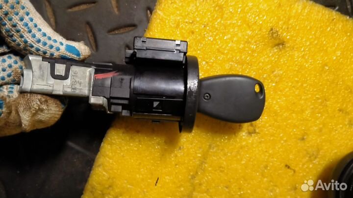 Замок зажигания Renault Logan 2