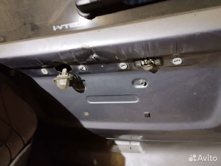 Дверь Багажника на Honda-CRV