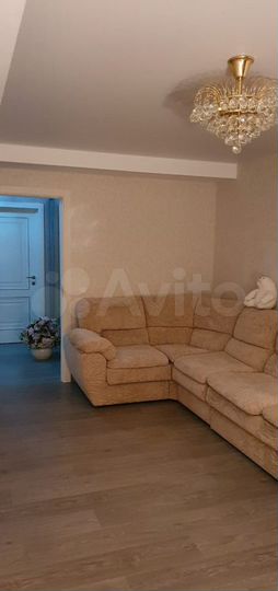 2-к. квартира, 77 м², 12/12 эт.