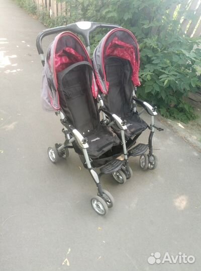 Коляска для двойни