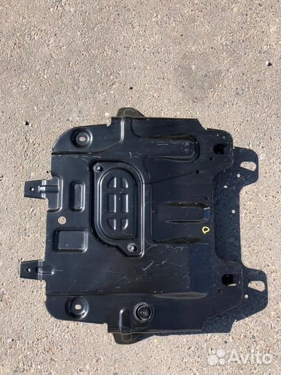 Защита Картера и кпп на Toyota Land Cruiser 150