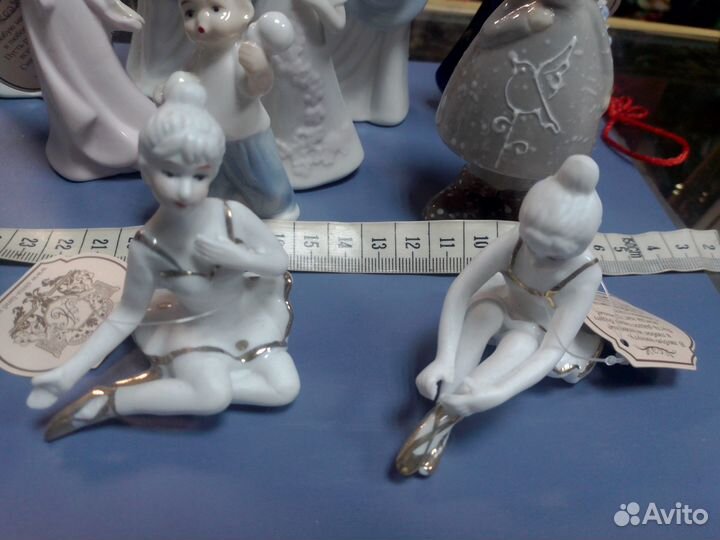 Фигурки и статуэтки фарфоровые