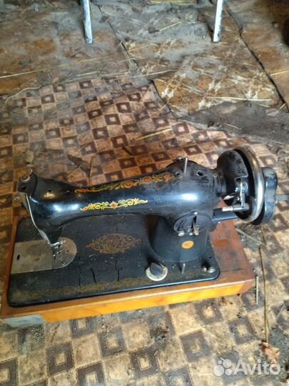 Швейная машина Подольск ручная