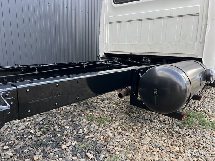 Эвакуаторная платформа с документами