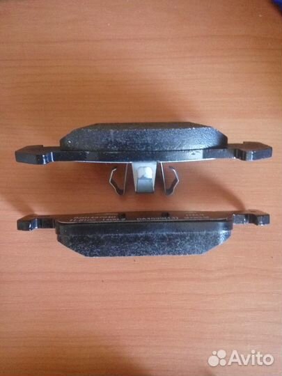 Колодки передние тормозные