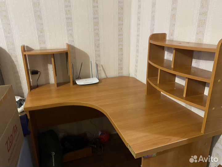 Компьютерный стол