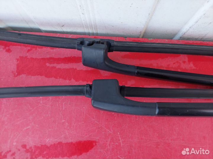 Поводок стеклоочистителя Volkswagen Phaeton