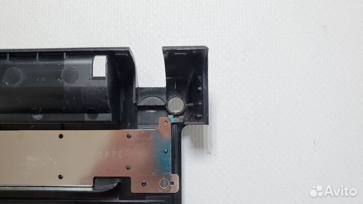 Поддон ноутбука Sony Vaio VPC-EA с дефектом