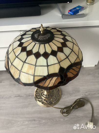 Лампа настольная Тиффани