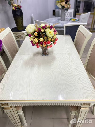 Кухонный стол