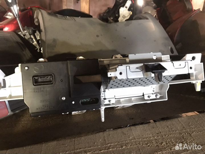 Дисплей информационный Mazda CX-7 2012г