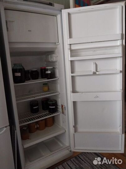 Холодильник Indesit