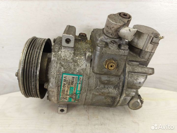 Компрессор кондиционера Volkswagen Golf 1K0820803G