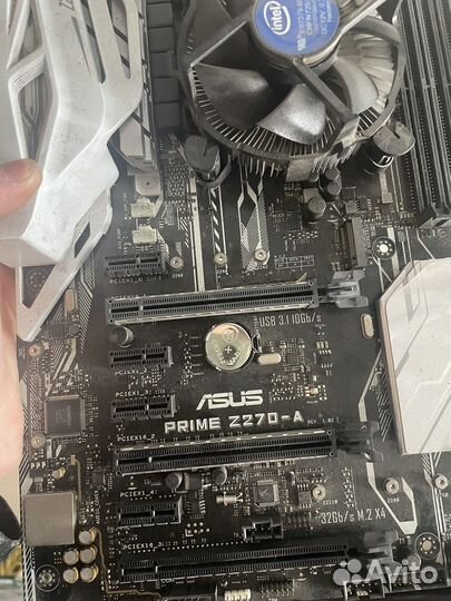 Материнская плата с процессором