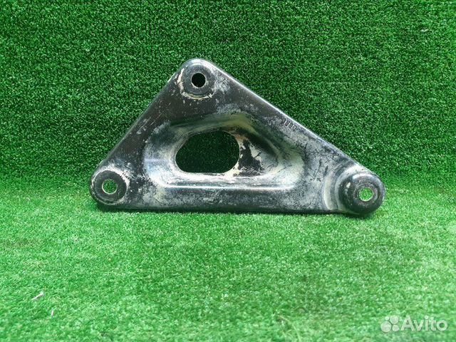 Кронштейн передней балки Opel Astra G 2005
