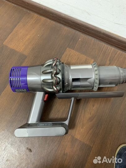 Пылесос dyson v10