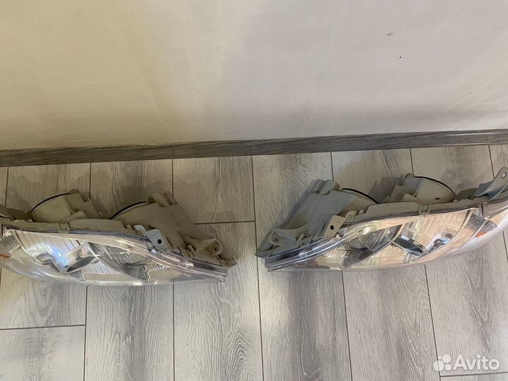 Фары на toyota camry 40 ксенон