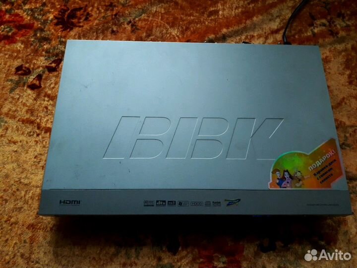 DVD плеер bbk dv718si