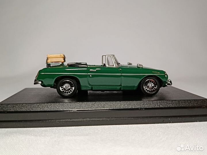 Модель MGB кабриолет 1:43 Cararama / Hongwell