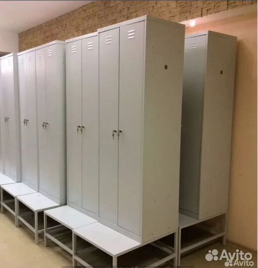 Шкаф металлический для одежды и раздевалки