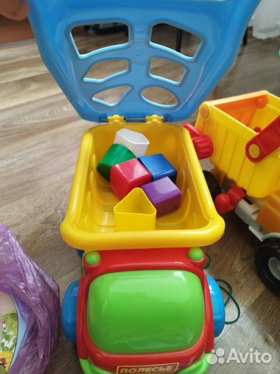 Развивающие игрушки