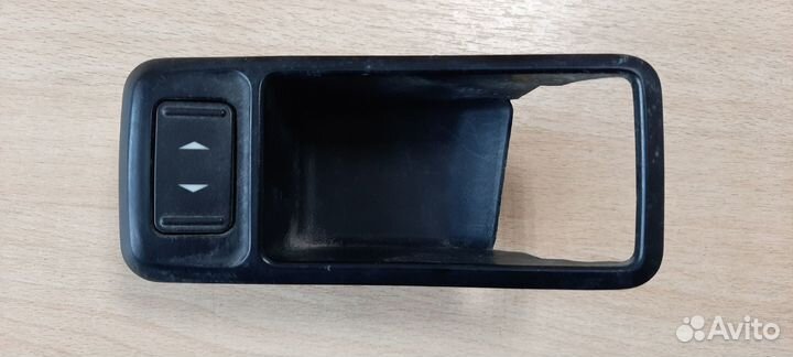 Накладка внутренней правой ручки Форд Фокус 2/Куга