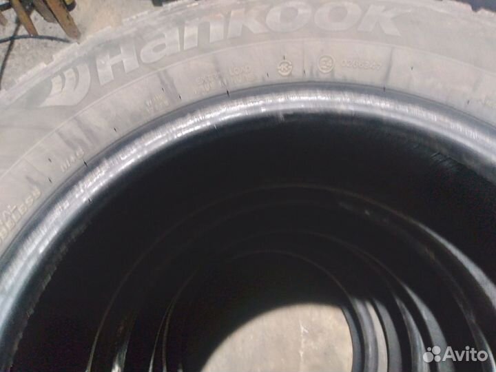 Hankook Winter I'Pike 215/60 R16