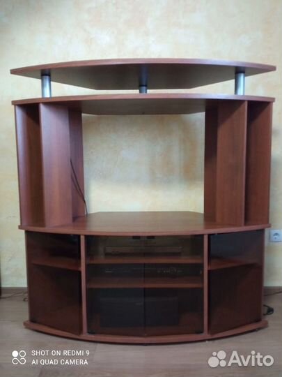Тумба для телевизора и аппаратуры