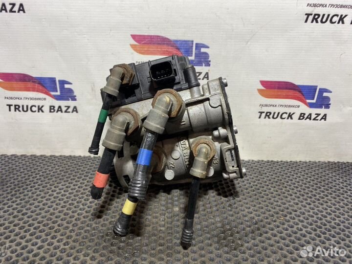 Кран управления тормозами прицепа камаз 5490