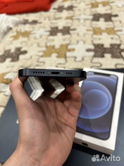 iPhone 12, 64 ГБ
