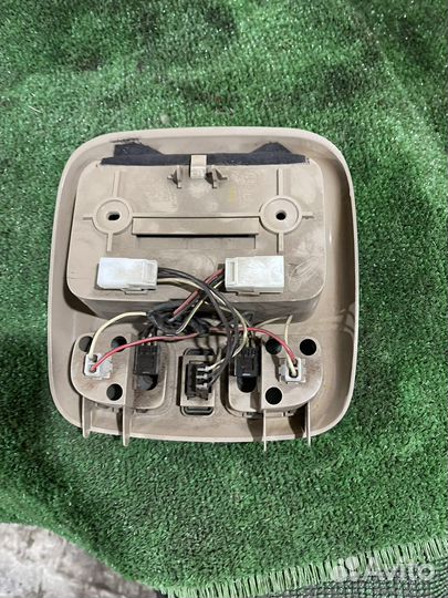 Плафон очечник мазда трибут форд эскейп маверик