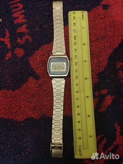 Sanyo часы винтаж made in Japan