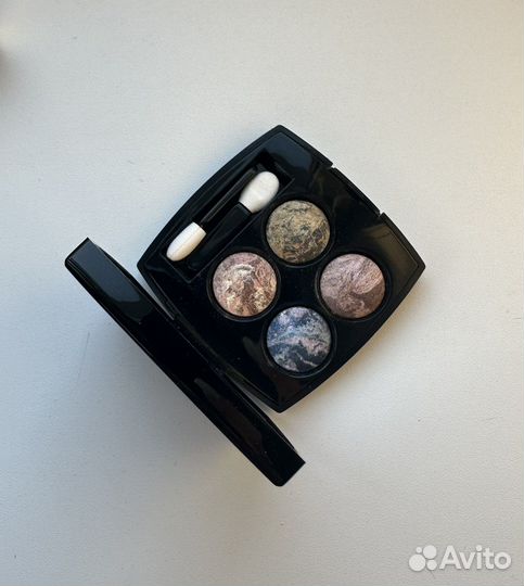 Chanel тени для век 51 marbres intenses