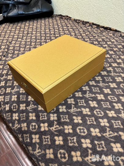 Коробка подарочная
