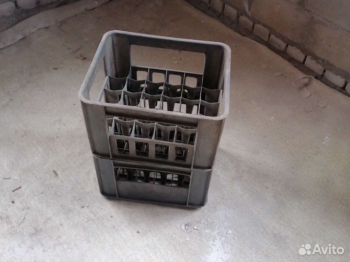 Пластиковый ящик для бутылок 