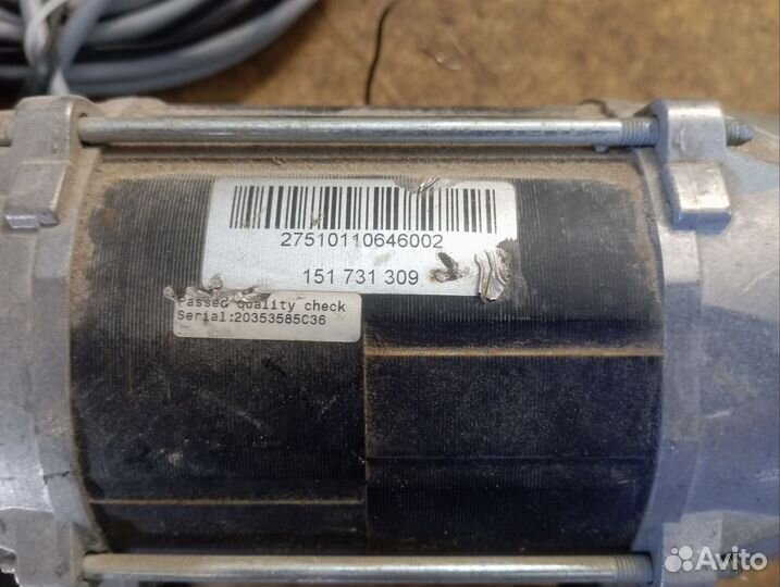 Пульт управления с приводом для секционных ворот