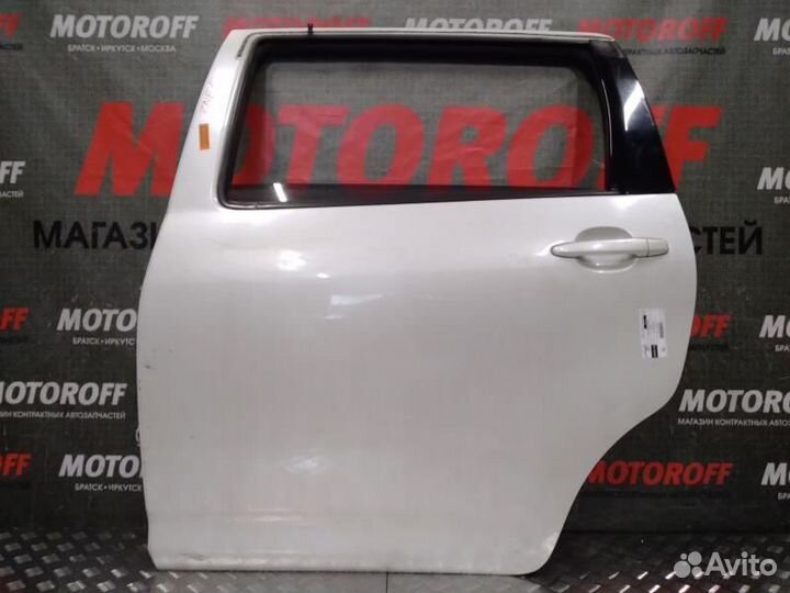 Дверь задняя левая Тойота Виш ZNE10 светлая А214