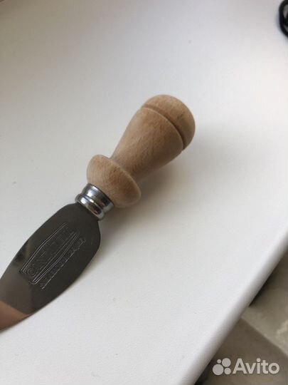 Нож для сыра твердых сортов