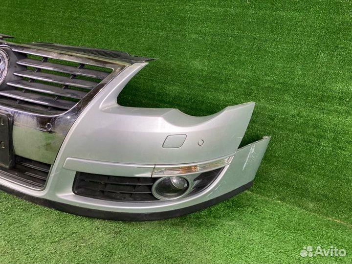 Бампер передний Volkswagen Passat B6 B6