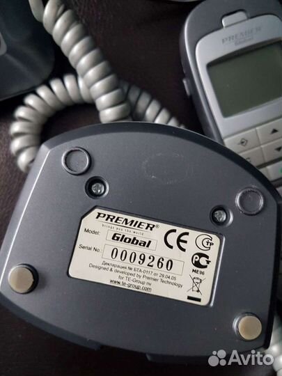 Радиотелефон (база +трубка)