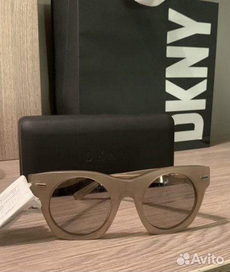 Солнцезащитные очки dkny
