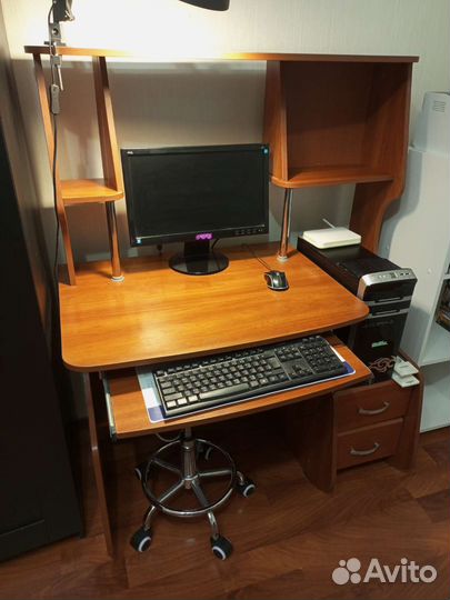 Компьютерный столик бу