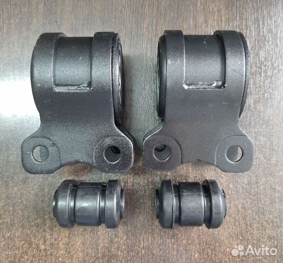 Сайлентблоки переднего рычага Ford Focus 2