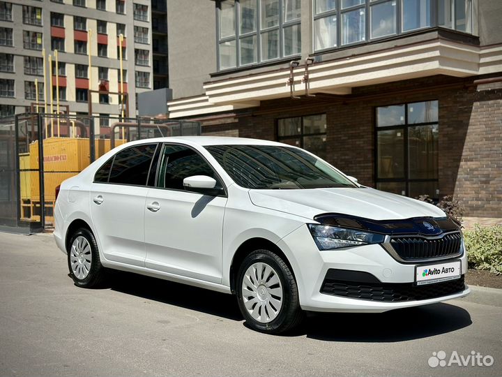 Skoda Rapid 1.6 AT, 2021, 60 200 км